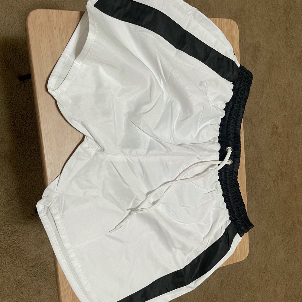 Shorts made with 100% cotton Brand new - Picture 4 of 8